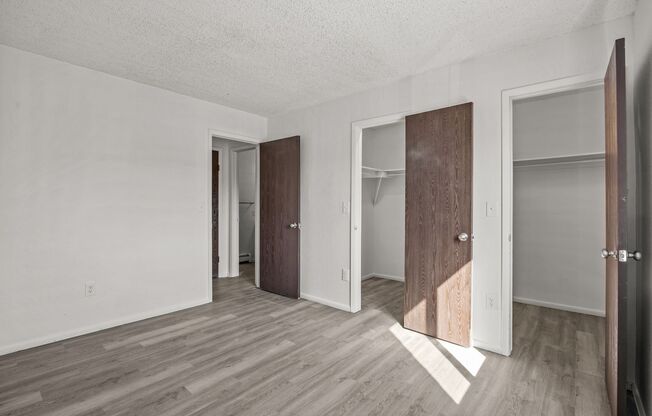 1 bed, 1 bath, 600 sqft, $1,100, Unit B-20