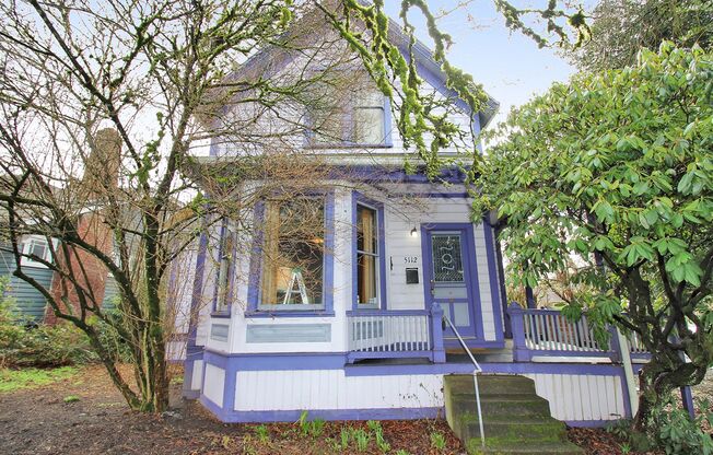 4 Bed/2 Bath SE Hawthorne Historic Victorian