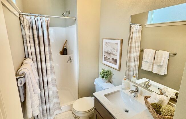 2 beds, 2 baths, 963 sqft, $1,995, Unit 204