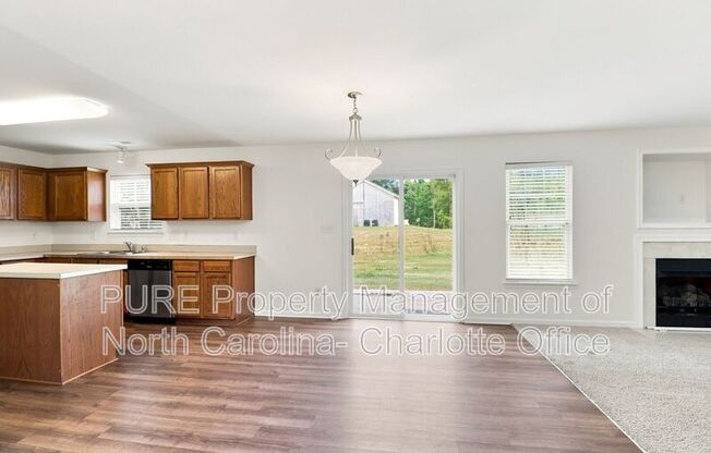1223 BEN LIVINGSTON RD