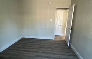 2 beds, 1 bath, $2,400, Unit 03