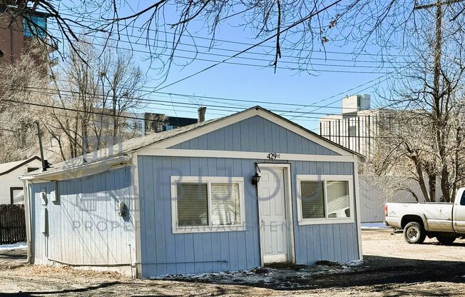 1 bed, 1 bath, $850, Unit 429 1/2