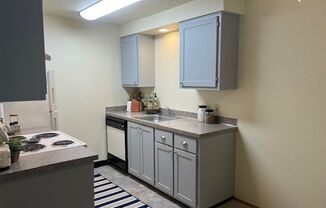 2 beds, 1 bath, 900 sqft, $1,399, Unit 25B