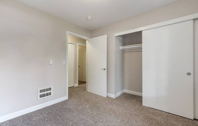 Hanover Apartments Bedroom and Closet