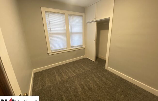 1 bed, 1 bath, $800, Unit Apt I