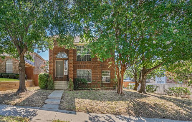 Charming 2-Story in Coppell