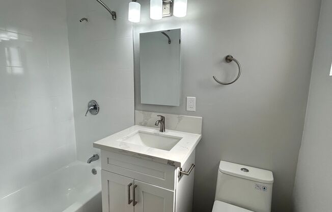 218 Chicago in Beautiful Huntington Beach!