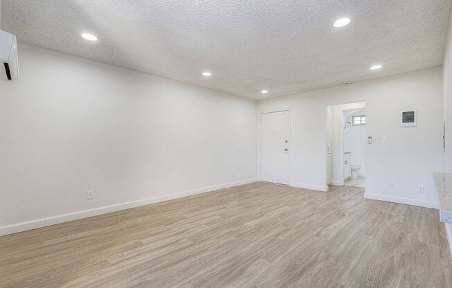 1 bed, 1 bath, 675 sqft, $1,975, Unit A-06