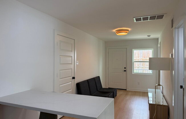 2 beds, 1 bath, 500 sqft, $1,245, Unit 1