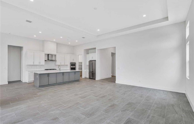 9073 WISTERIA WAY