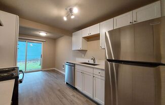 2 beds, 1 bath, 912 sqft, $1,397, Unit A