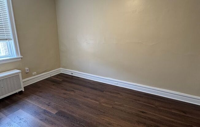 2 beds, 1 bath, 815 sqft, $1,795, Unit 1006-3