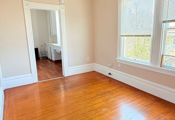 3240 Briggs #D - 30% Rental Fee