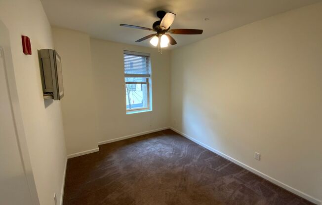 1 bed, 1 bath, 775 sqft, $1,550, Unit Apt 202