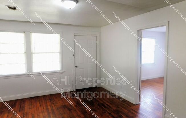 212 E PARK AVE