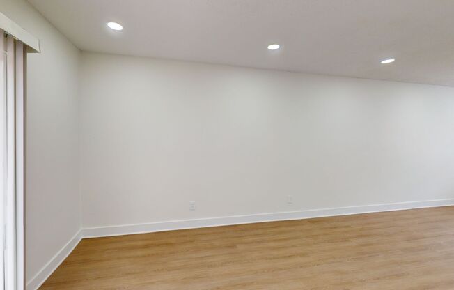 3 beds, 2.5 baths, 1,510 sqft, $1,650, Unit 27-D