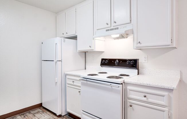 1 bed, 1 bath, 600 sqft, $2,000, Unit 10