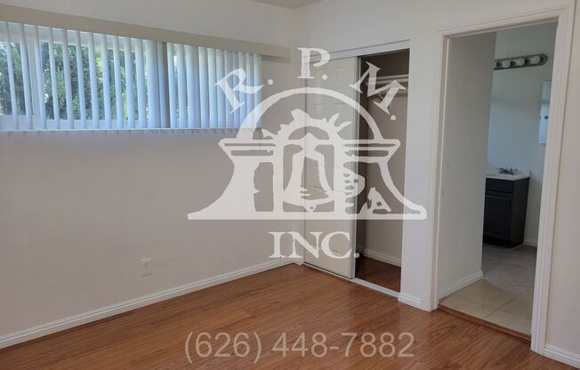 S 6th St 814-816