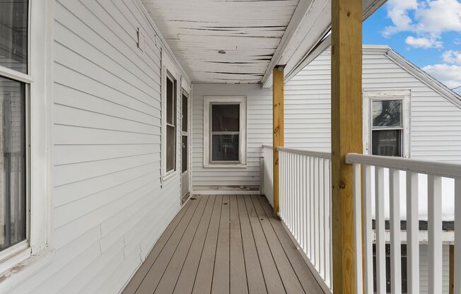 38 New York St