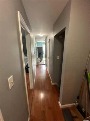 3 beds, 1 bath, $2,800, Unit 2