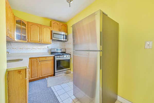 3 beds, 2 baths, 1,200 sqft, $3,509