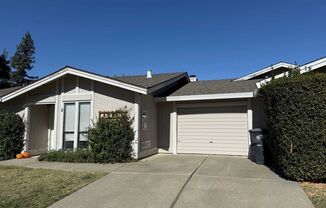 Adorable 2/2 Pocket Area Half-Plex!  PLEASE READ BELOW AD FOR VIEWINGS
