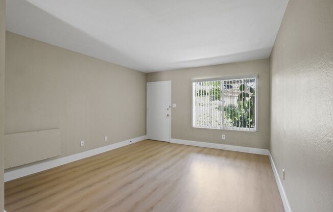 23732 Hillhurst Dr. Apt 1 Laguna Niguel, CA 92677