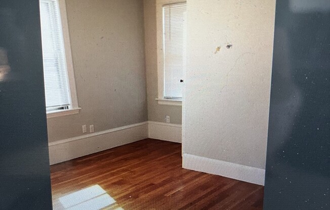170 WAVERLEY AVE