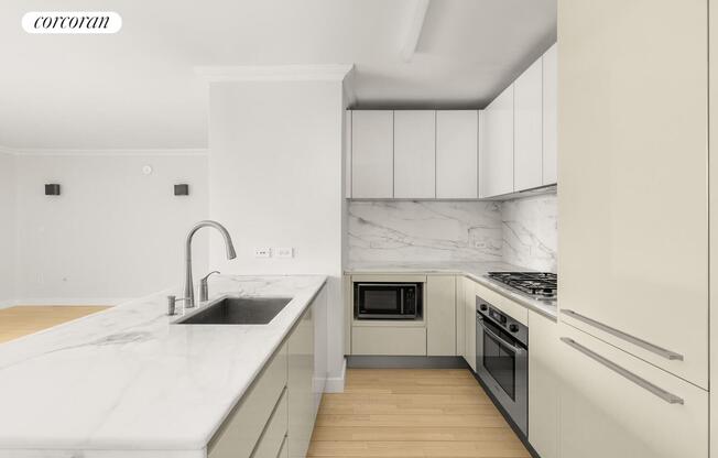 Studio, 1 bath, 615 sqft, $4,500, Unit 24V