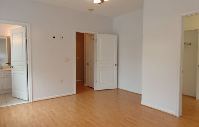 2 beds, 2.5 baths, $1,995