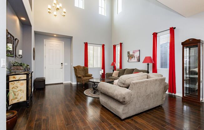 Stunning 4 bedroom 3.5 bath home with 3 car garage