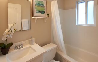 1 bed, 1 bath, 625 sqft, $1,079, Unit 11