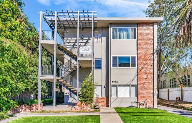 Spacious, Newly Remodeled, One Bedroom apartment