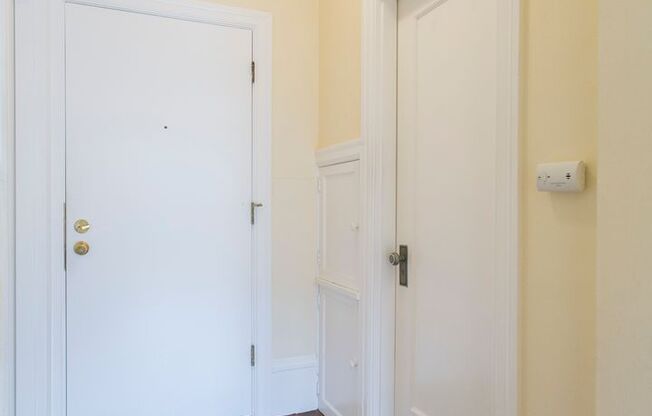 Studio, 1 bath, 500 sqft, $1,695, Unit 405