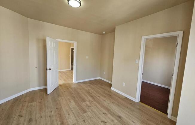 4 beds, 2 baths, $3,100