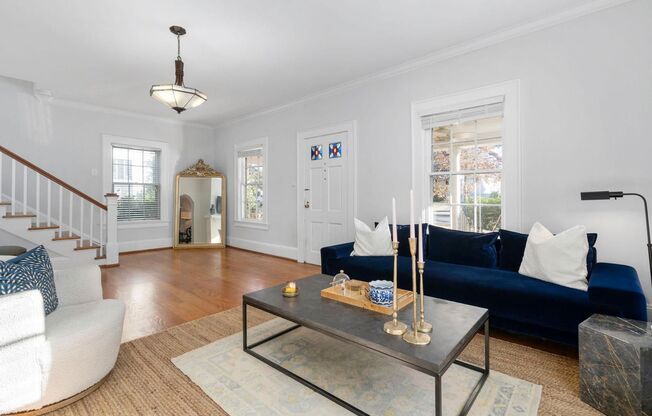 1807 Sunset Drive