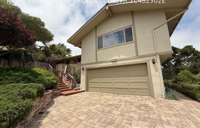 740 WOODCREST LN