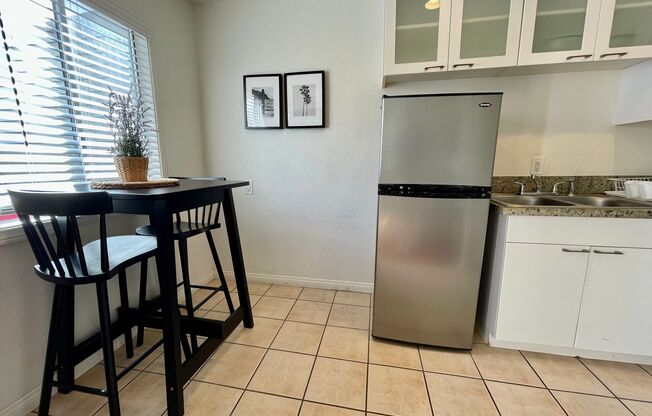 Mission Bay- 1 Bed/1 Bath Semi Furnished