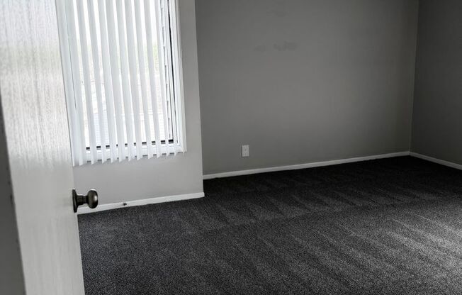 3 beds, 2 baths, 1,125 sqft, $1,500, Unit 1206