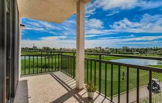 6210 SUN BOULEVARD