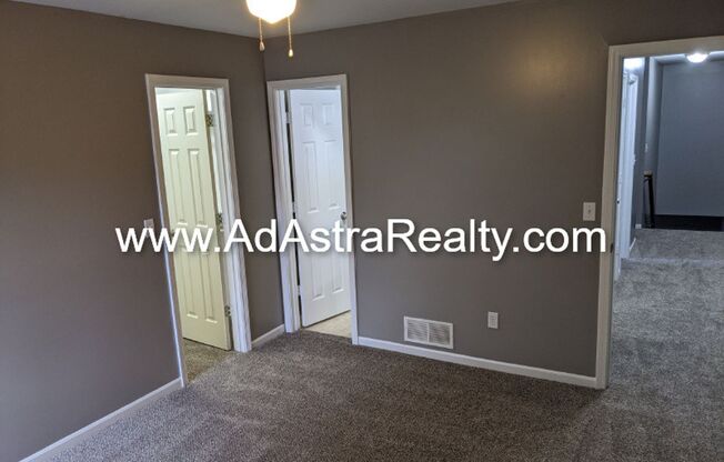 3 beds, 2.5 baths, $1,495, Unit Unit A