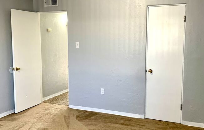 1 bed, 1 bath, 745 sqft, $950, Unit 6723 Bell