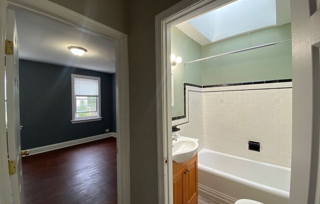 3444 W Caton Ave #B