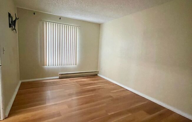 2 beds, 1 bath, $2,100, Unit ALTOS UNIT 169