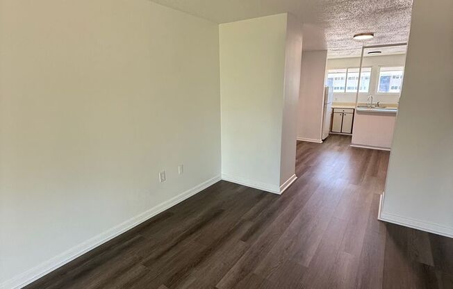 2 beds, 1 bath, 850 sqft, $845, Unit Apt. 42