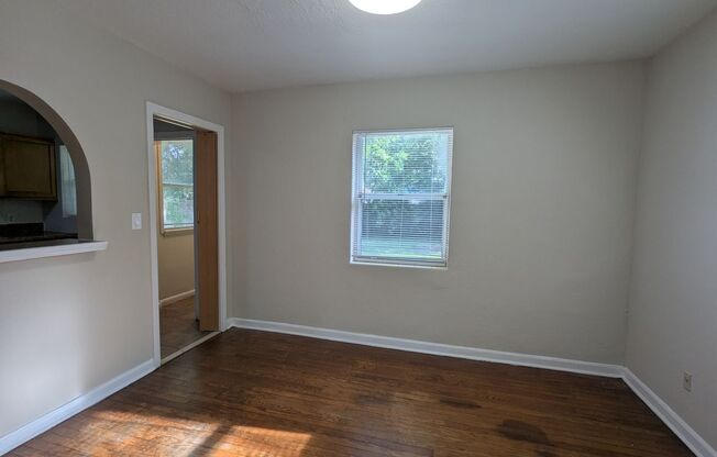 Great 3 Bedroom 1 Bath in convenient location on West side of Jacksonville.  **18 MONTH LEASE AND CURRENTLY WAIVING ADMINISTRATIVE FEES OF $250 IF APPLY, APPROVE AND MOVE-IN BY JUNE 31st**