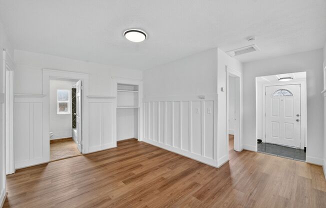 E. 17th St, 4114