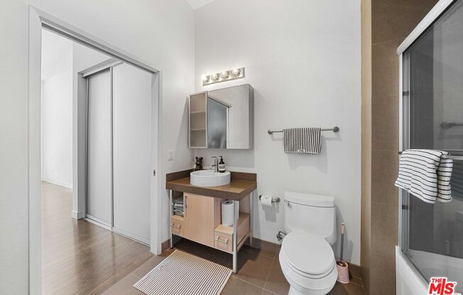 2 beds, 2 baths, 1,020 sqft, $3,200, Unit 610