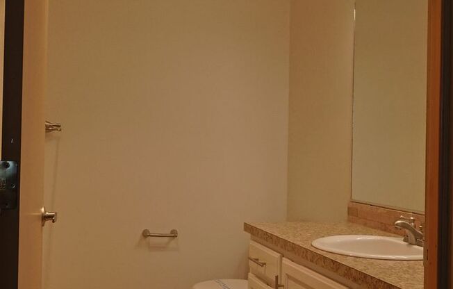 3 beds, 2 baths, 1,193 sqft, $2,000, Unit 354-2048