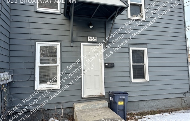 655 BROADWAY AVE NW